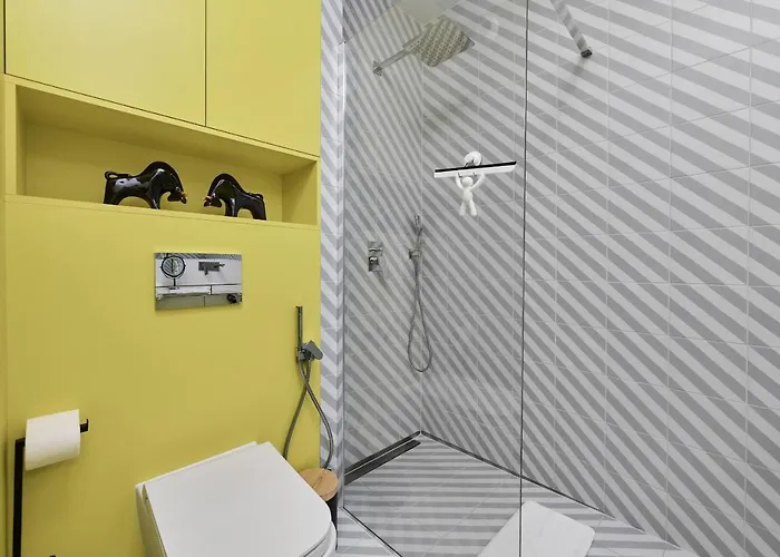 Unique Riverside Ksiecia Witolda By Renters Apartamento *