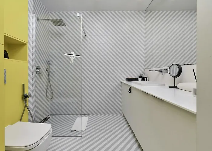 شقة Unique Riverside Ksiecia Witolda By Renters فروتسواف